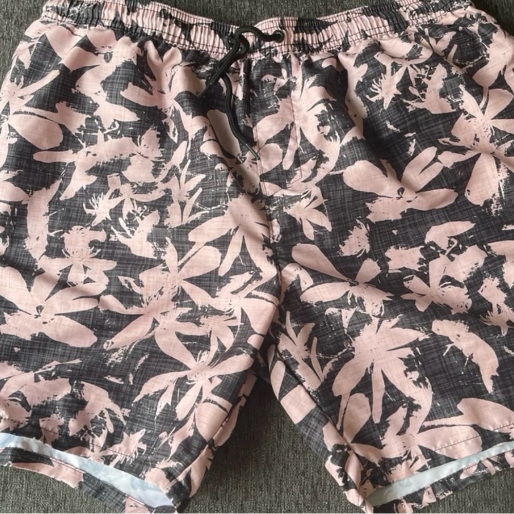 Zella Men's Swim Trunks - Pink and Gray Floral